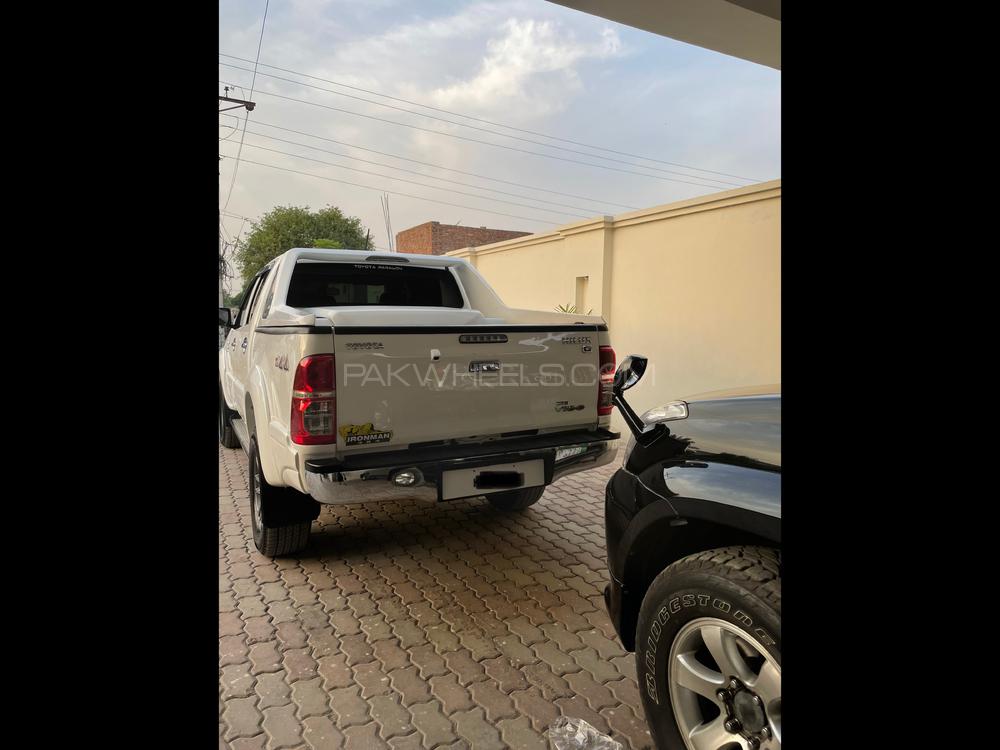 ٹویوٹا ہائیلکس 2011 for Sale in ملتان ٹویوٹا ہائیلکس 2011 for Sale in ملتان Image-6