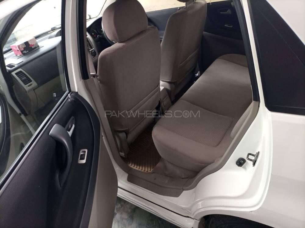 سوزوکی لیانا 2014 for Sale in اسلام آباد سوزوکی لیانا 2014 for Sale in اسلام آباد Image-8