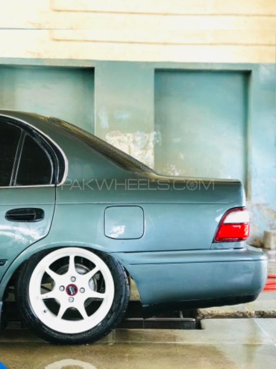 Toyota Corolla - 1998  Image-1