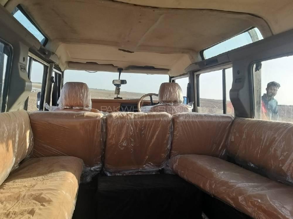 لینڈ روور ڈیفنڈر 1989 for Sale in راولپنڈی لینڈ روور ڈیفنڈر 1989 for Sale in راولپنڈی Image-5