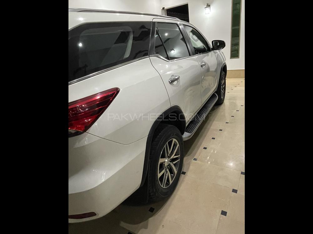ٹویوٹا فورچیونر 2018 for Sale in لاہور ٹویوٹا فورچیونر 2018 for Sale in لاہور Image-5