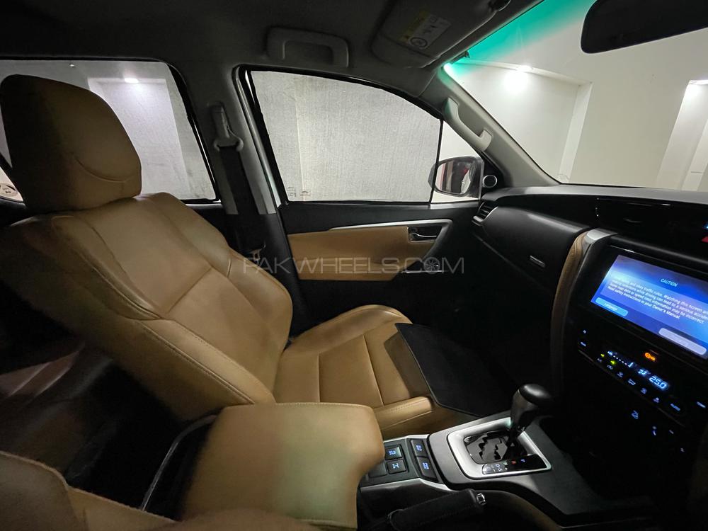 ٹویوٹا فورچیونر 2018 for Sale in لاہور ٹویوٹا فورچیونر 2018 for Sale in لاہور Image-8