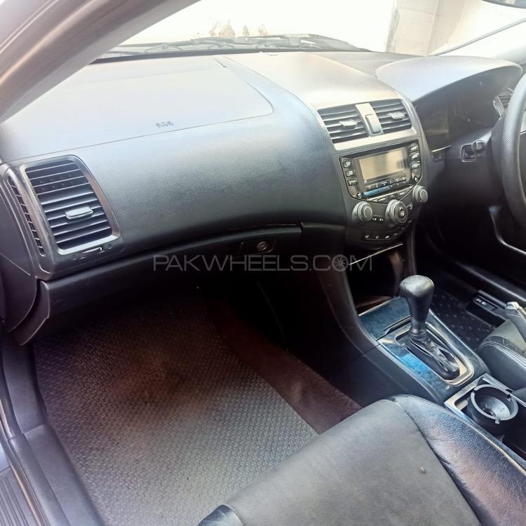 Honda Accord 2003 for Sale in Sahiwal Honda Accord 2003 for Sale in Sahiwal Image-16