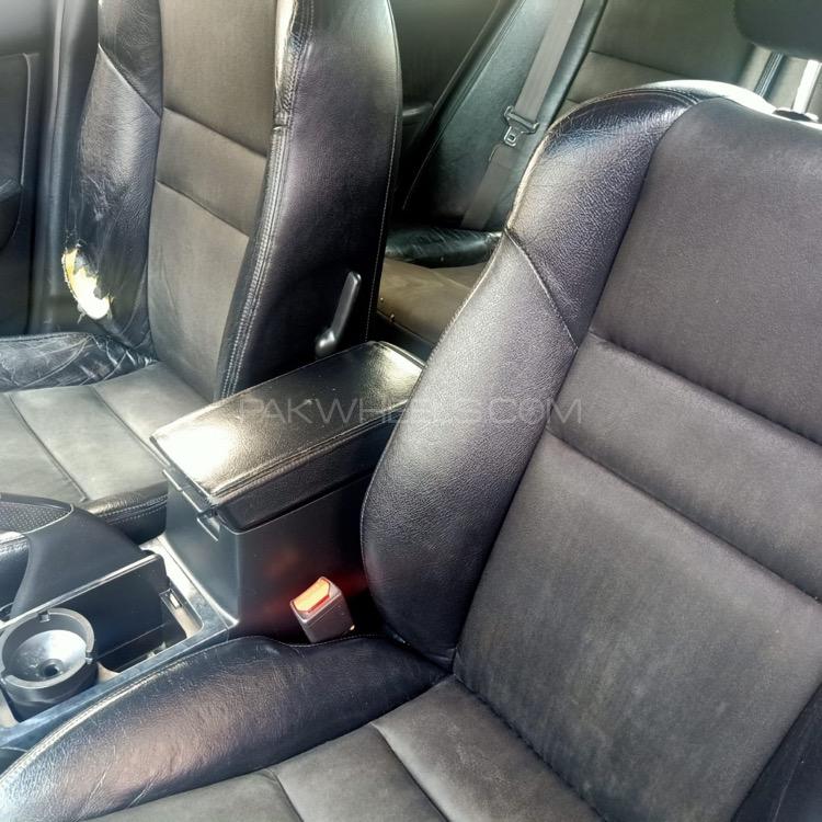Honda Accord 2003 for Sale in Sahiwal Honda Accord 2003 for Sale in Sahiwal Image-10