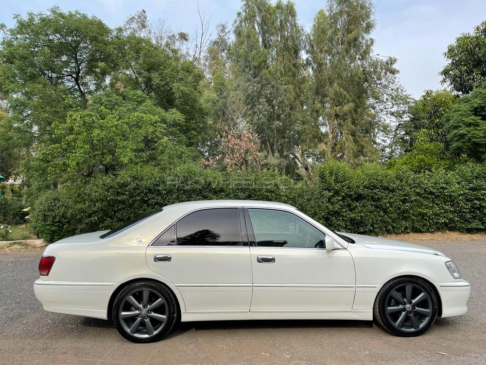 Toyota Crown 2003 for Sale in Islamabad Toyota Crown 2003 for Sale in Islamabad Image-2