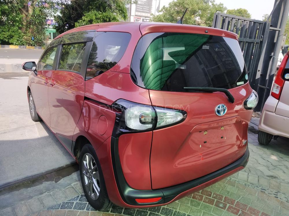 Toyota Sienta 2016 for Sale in Lahore Toyota Sienta 2016 for Sale in Lahore Image-13