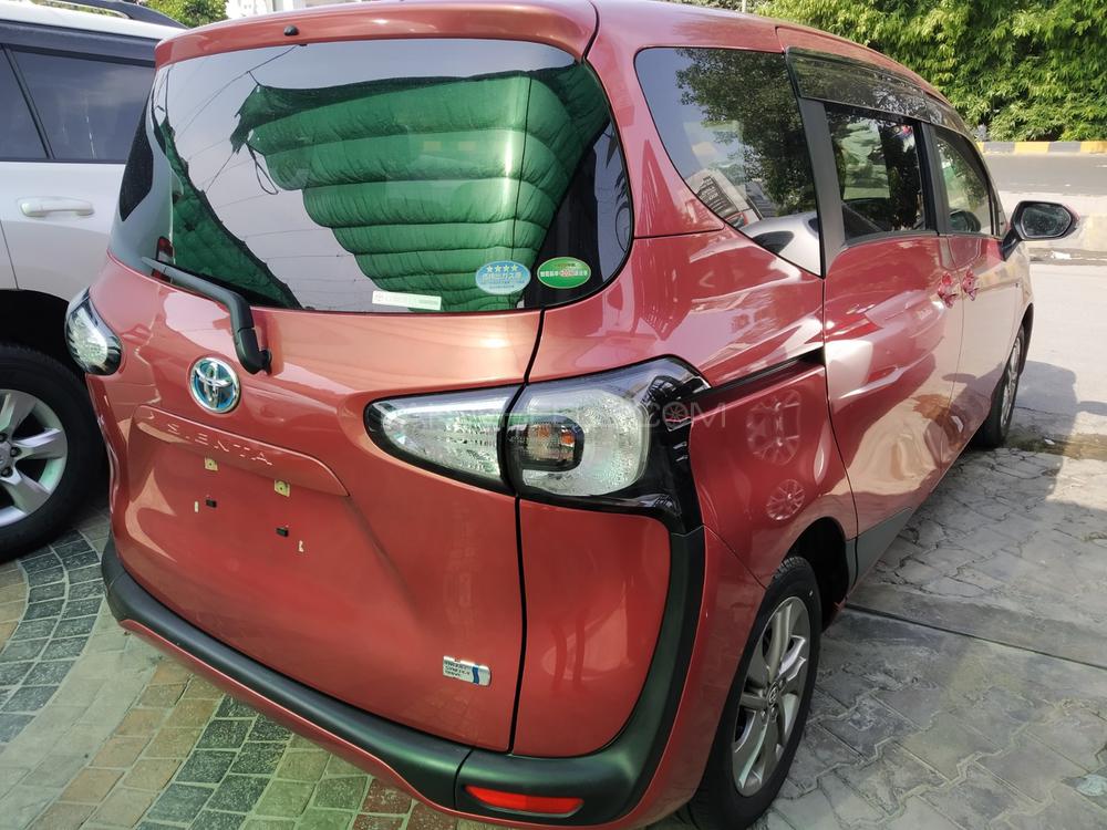 Toyota Sienta 2016 for Sale in Lahore Toyota Sienta 2016 for Sale in Lahore Image-14
