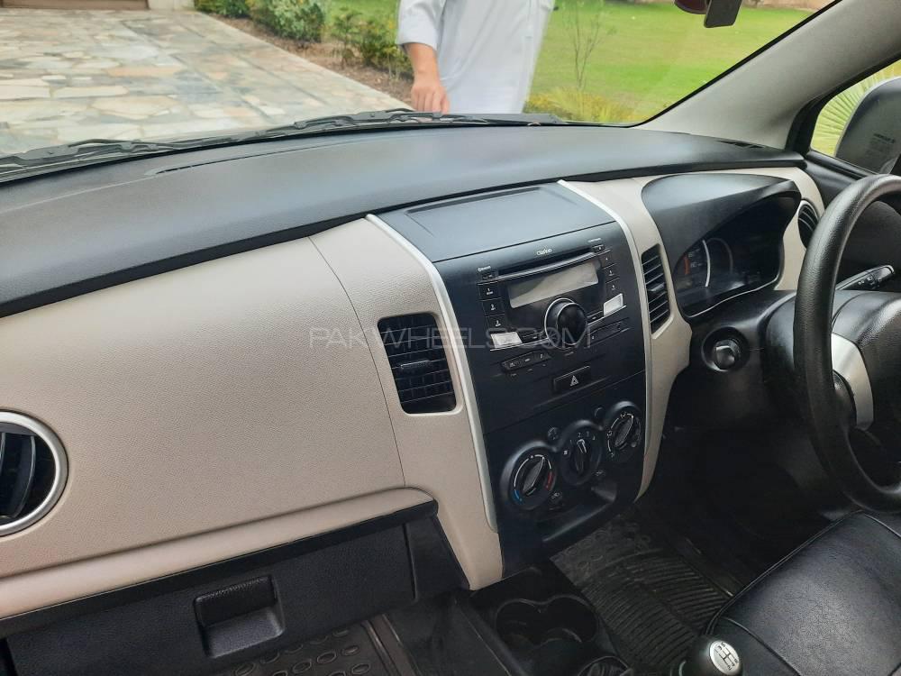 Suzuki Wagon R 2018 for Sale in Peshawar Suzuki Wagon R 2018 for Sale in Peshawar Image-4