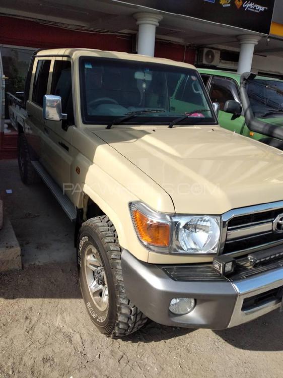 Toyota Pickup 2015 for Sale in Karachi Toyota Pickup 2015 for Sale in Karachi Image-2
