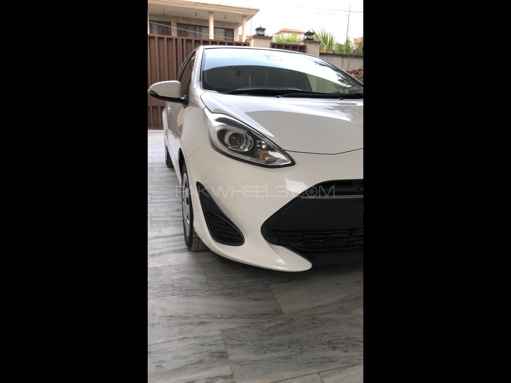 Toyota Aqua 2017 for Sale in Peshawar Toyota Aqua 2017 for Sale in Peshawar Image-2
