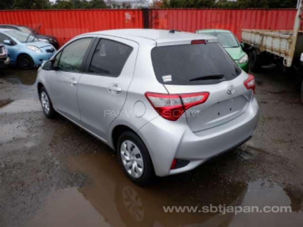 Toyota Vitz 2017 for Sale in Sialkot Toyota Vitz 2017 for Sale in Sialkot Image-3