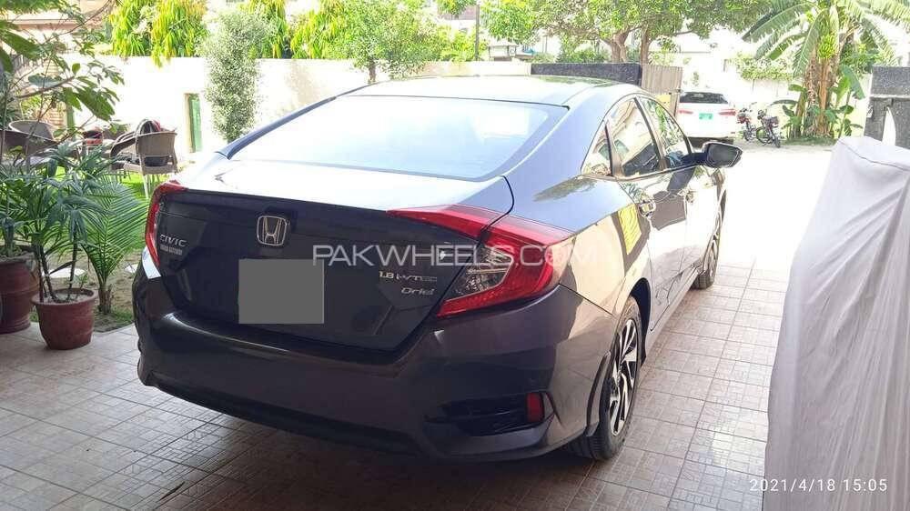 ہونڈا سوک 2018 for Sale in لاہور ہونڈا سوک 2018 for Sale in لاہور Image-3