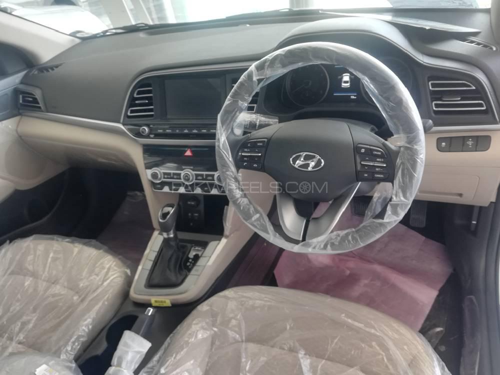 Hyundai Elantra 2021 for Sale in Peshawar Hyundai Elantra 2021 for Sale in Peshawar Image-6