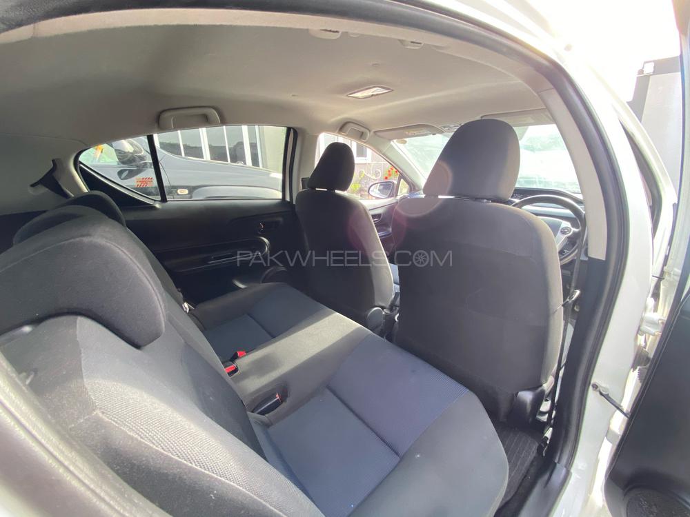 Toyota Aqua 2015 for Sale in Rawalpindi Toyota Aqua 2015 for Sale in Rawalpindi Image-6