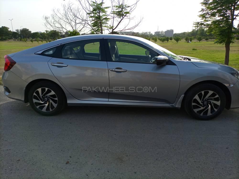 Honda Civic 2017 for Sale in Lahore Honda Civic 2017 for Sale in Lahore Image-4