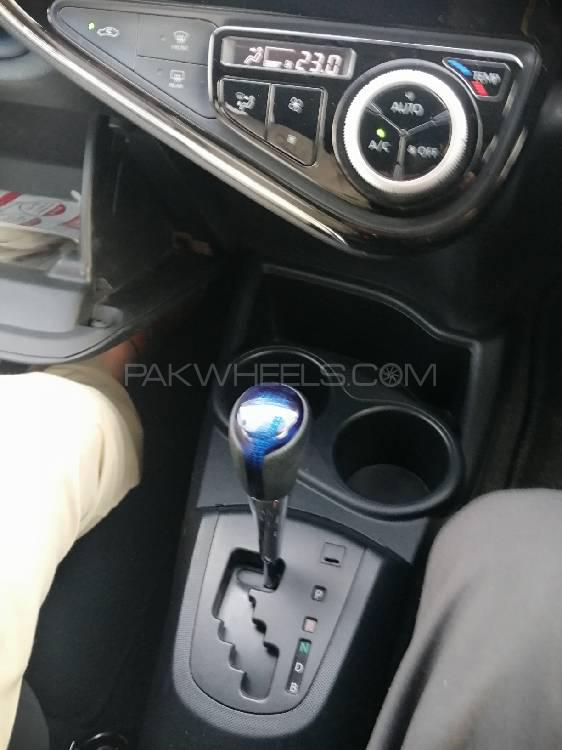 Toyota Aqua 2017 for Sale in Peshawar Toyota Aqua 2017 for Sale in Peshawar Image-10
