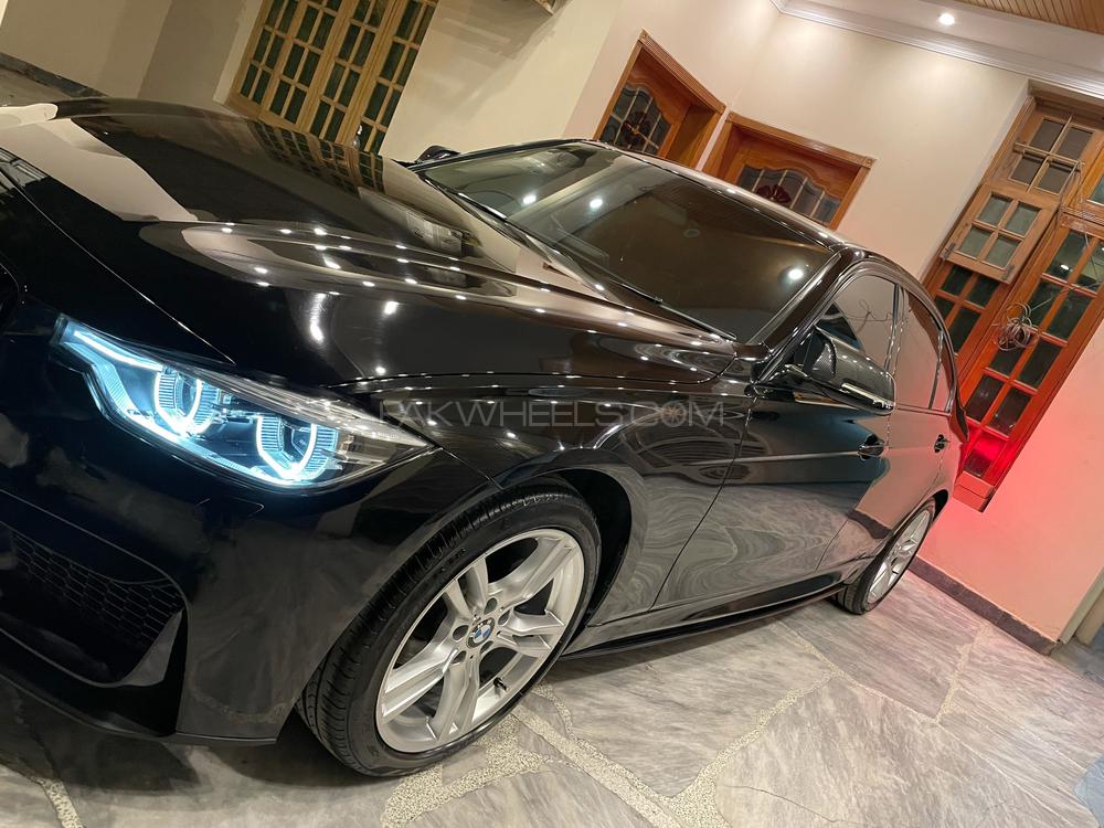بی ایم ڈبلیو 3 سیریز 2016 for Sale in لاہور بی ایم ڈبلیو 3 سیریز 2016 for Sale in لاہور Image-7