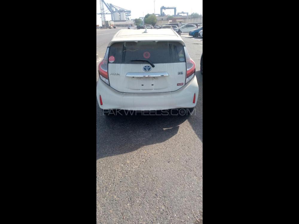 Toyota Aqua 2018 for Sale in Peshawar Image-1