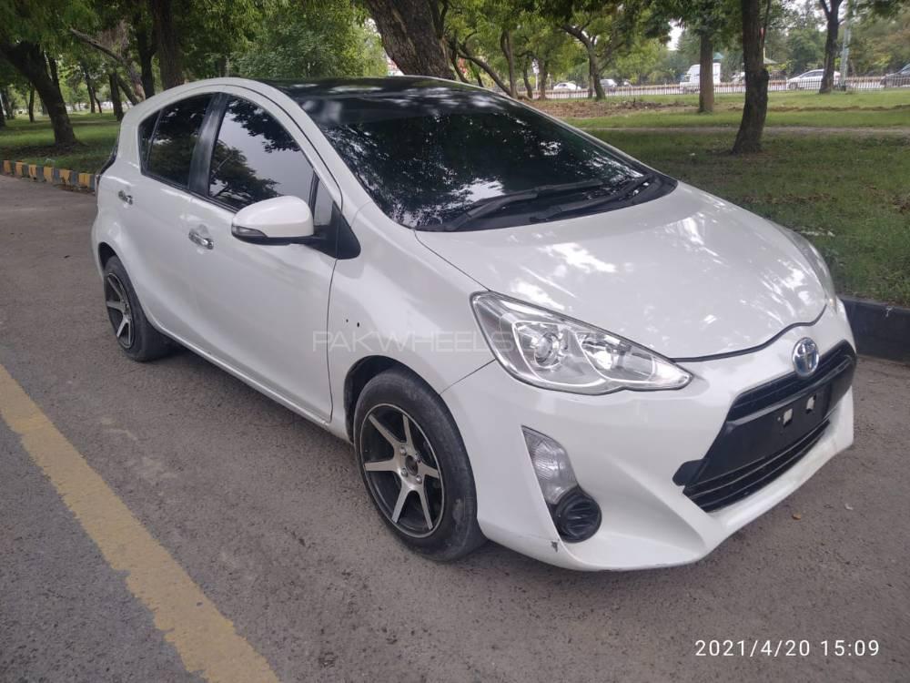 ٹویوٹا اکوا 2015 for Sale in اسلام آباد ٹویوٹا اکوا 2015 for Sale in اسلام آباد Image-2