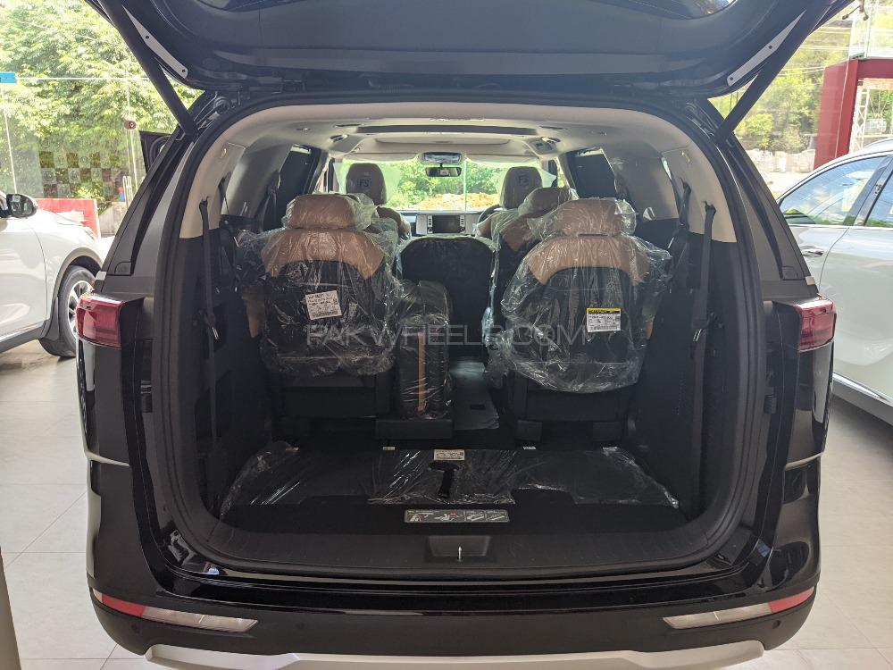 KIA Carnival 2021 for Sale in Islamabad KIA Carnival 2021 for Sale in Islamabad Image-4