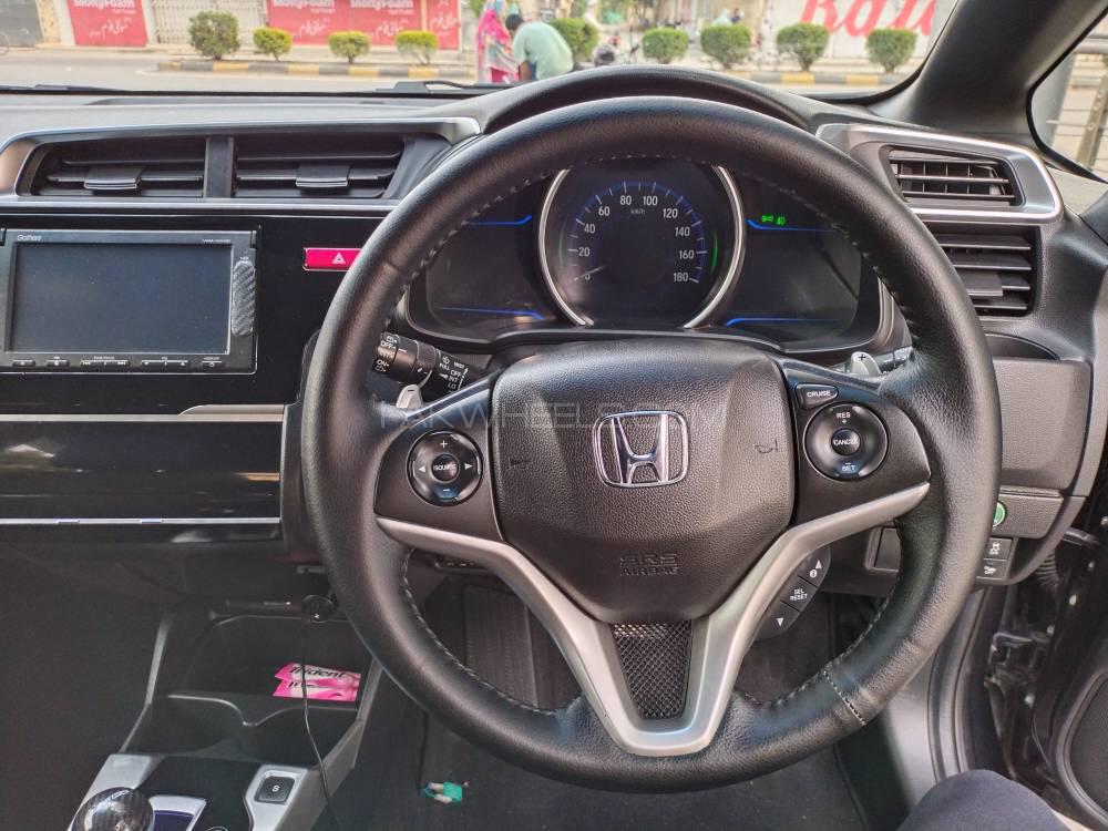 ہونڈا فٹ 2015 for Sale in راولپنڈی ہونڈا فٹ 2015 for Sale in راولپنڈی Image-11