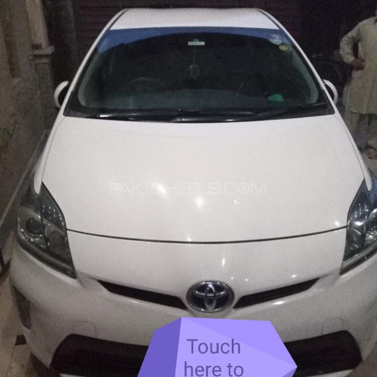 Toyota Prius 2013 for Sale in Peshawar Image-1