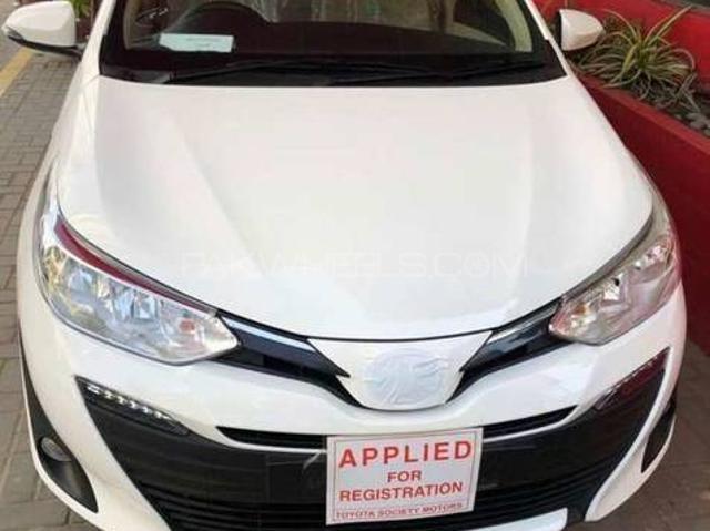 Toyota Yaris Sedan 2021 for Sale in Lahore Image-1