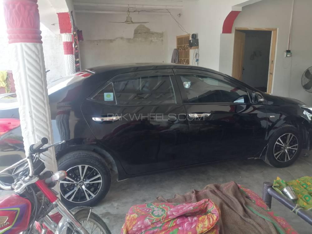 Toyota Corolla 2016 for Sale in Gujrat Image-1