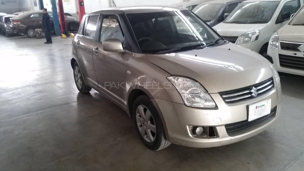 Suzuki Swift 2017 for Sale in Faisalabad Suzuki Swift 2017 for Sale in Faisalabad Image-3