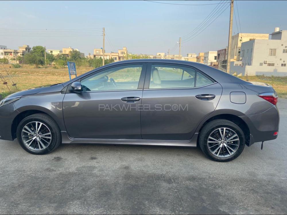 Toyota Corolla 2019 for Sale in Lahore Toyota Corolla 2019 for Sale in Lahore Image-11