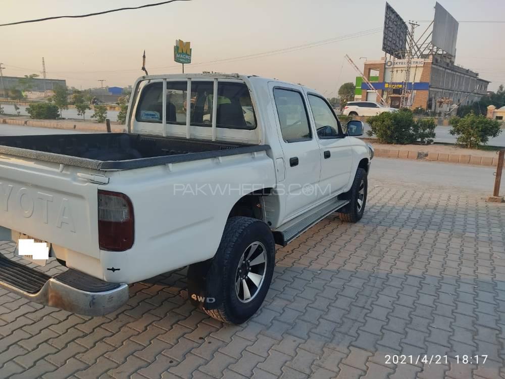 ٹویوٹا ہائیلکس 2000 for Sale in پشاور ٹویوٹا ہائیلکس 2000 for Sale in پشاور Image-3