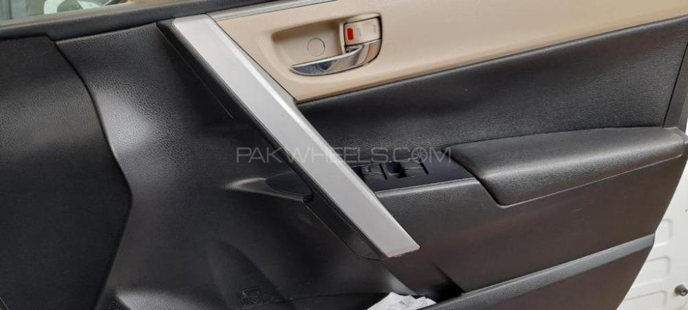 Toyota Corolla 2016 for Sale in Lahore Toyota Corolla 2016 for Sale in Lahore Image-6