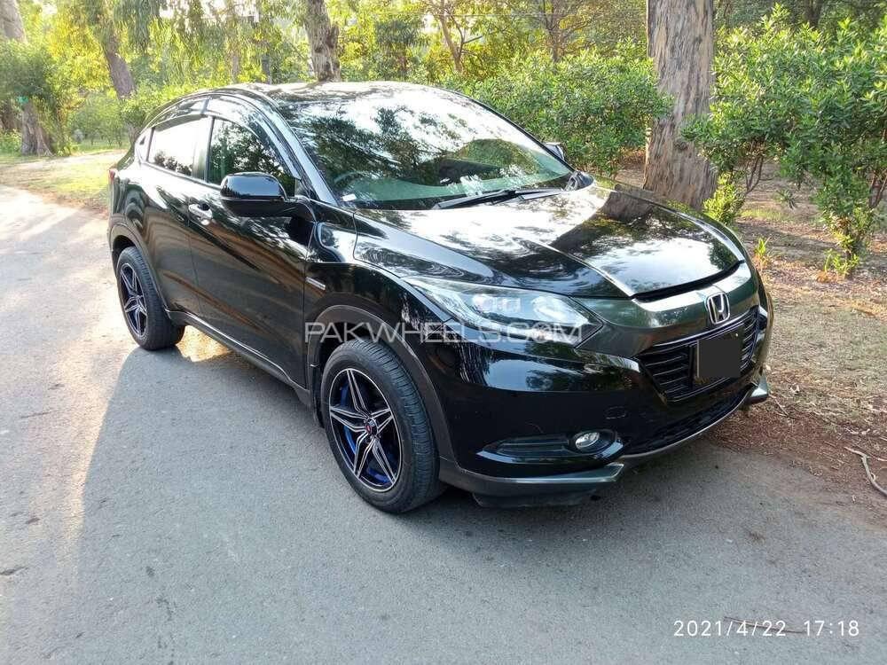 Honda Vezel 2014 for Sale in Lahore Image-1