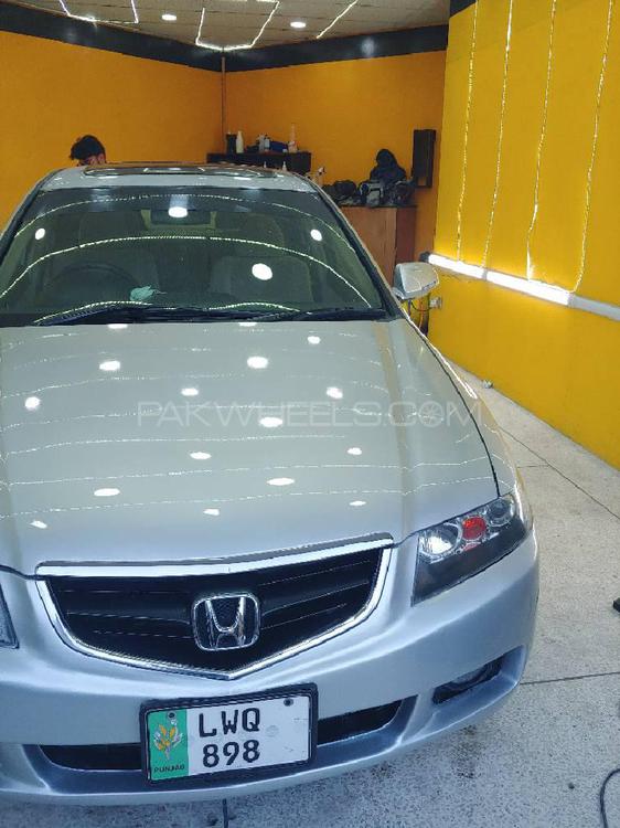 Honda Accord 2004 for Sale in Abbottabad Image-1