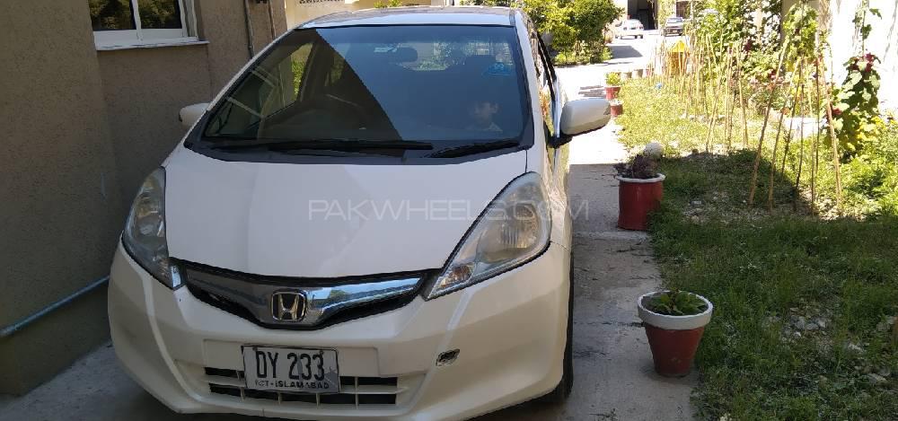 Honda Fit 2011 for Sale in Abbottabad Image-1
