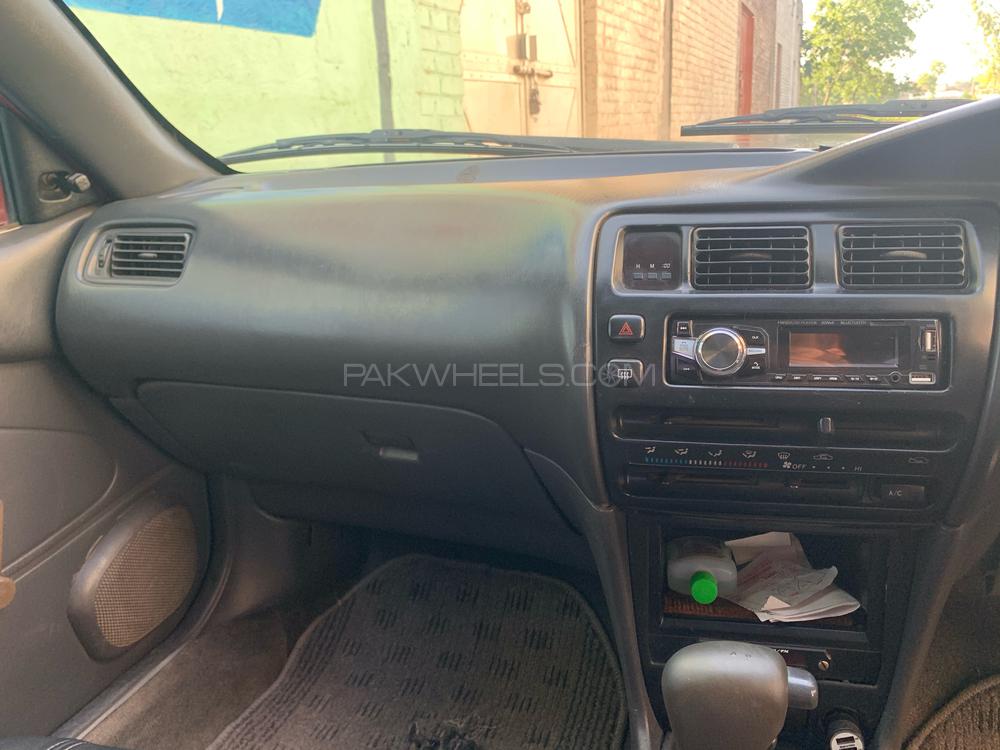 ٹویوٹا کرولا 1994 for Sale in وزیرآباد ٹویوٹا کرولا 1994 for Sale in وزیرآباد Image-8