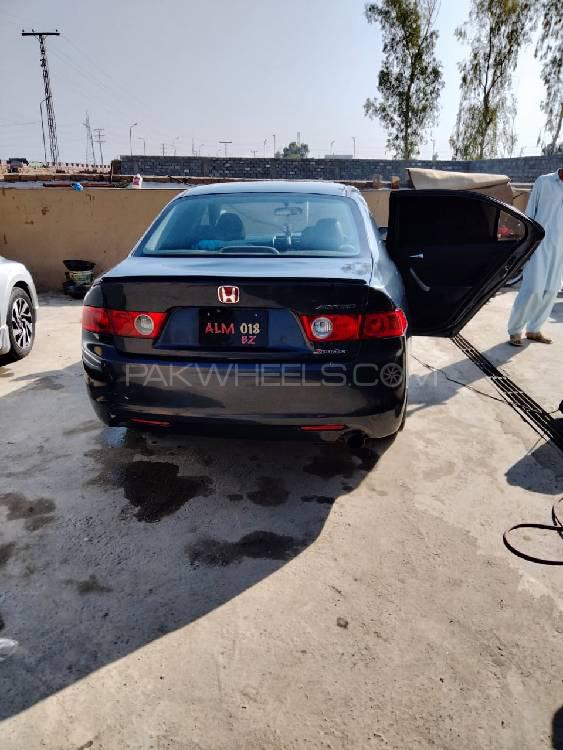 ہونڈا اکارڈ 2004 for Sale in مردان ہونڈا اکارڈ 2004 for Sale in مردان Image-3