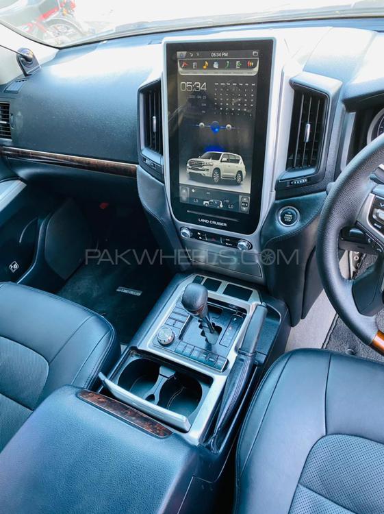 Toyota Land Cruiser 2010 for Sale in Rawalpindi Toyota Land Cruiser 2010 for Sale in Rawalpindi Image-8