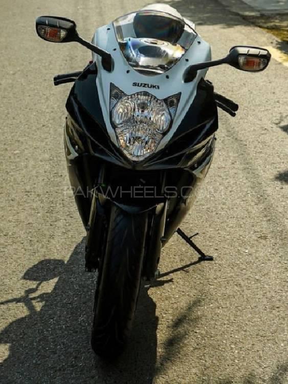 سوزوکی GSX-R600 2014 for Sale سوزوکی GSX-R600 2014 for Sale Image-3