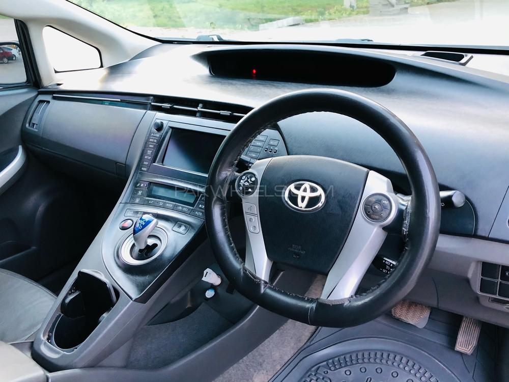 ٹویوٹا پریوس 2010 for Sale in اسلام آباد ٹویوٹا پریوس 2010 for Sale in اسلام آباد Image-6