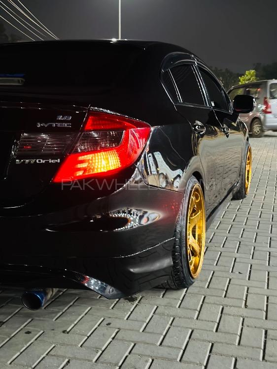 Honda Civic - 2015  Image-1