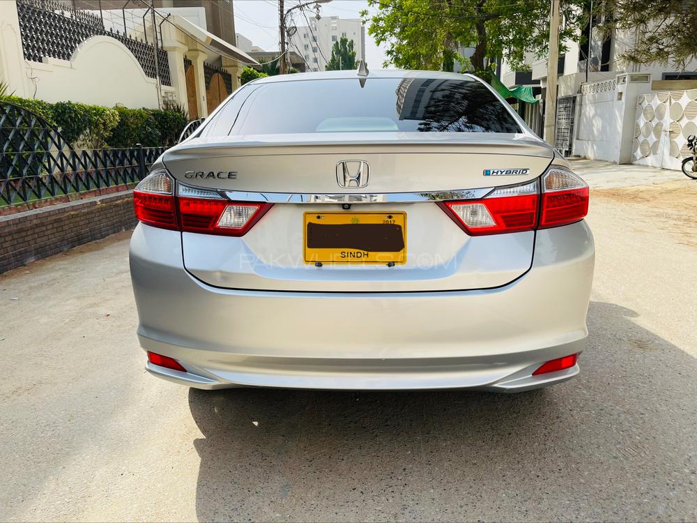 ہونڈا گریس ہائبرڈ 2014 for Sale in کراچی ہونڈا گریس ہائبرڈ 2014 for Sale in کراچی Image-9