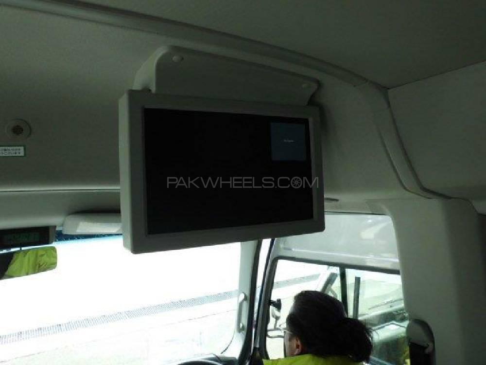 Toyota Coaster 2017 for Sale in Lahore Toyota Coaster 2017 for Sale in Lahore Image-15