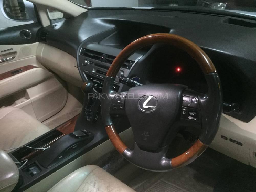 لیکزس آر ایکس سیریز 2009 for Sale in راولپنڈی لیکزس آر ایکس سیریز 2009 for Sale in راولپنڈی Image-5