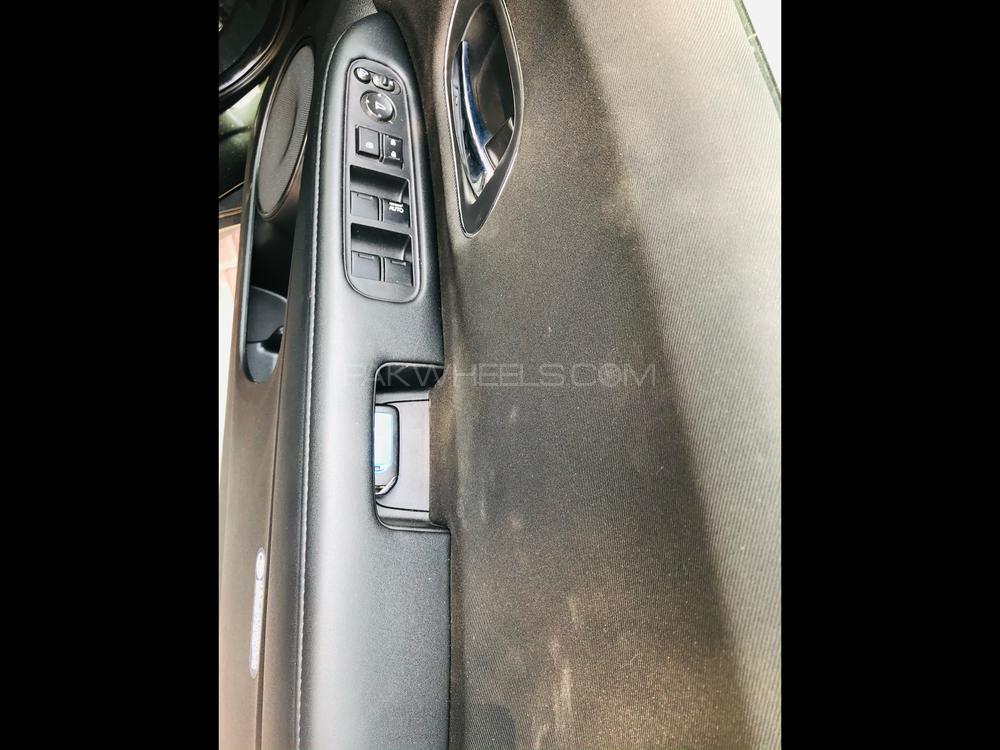 ہونڈا ویزِل 2015 for Sale in لاہور ہونڈا ویزِل 2015 for Sale in لاہور Image-15