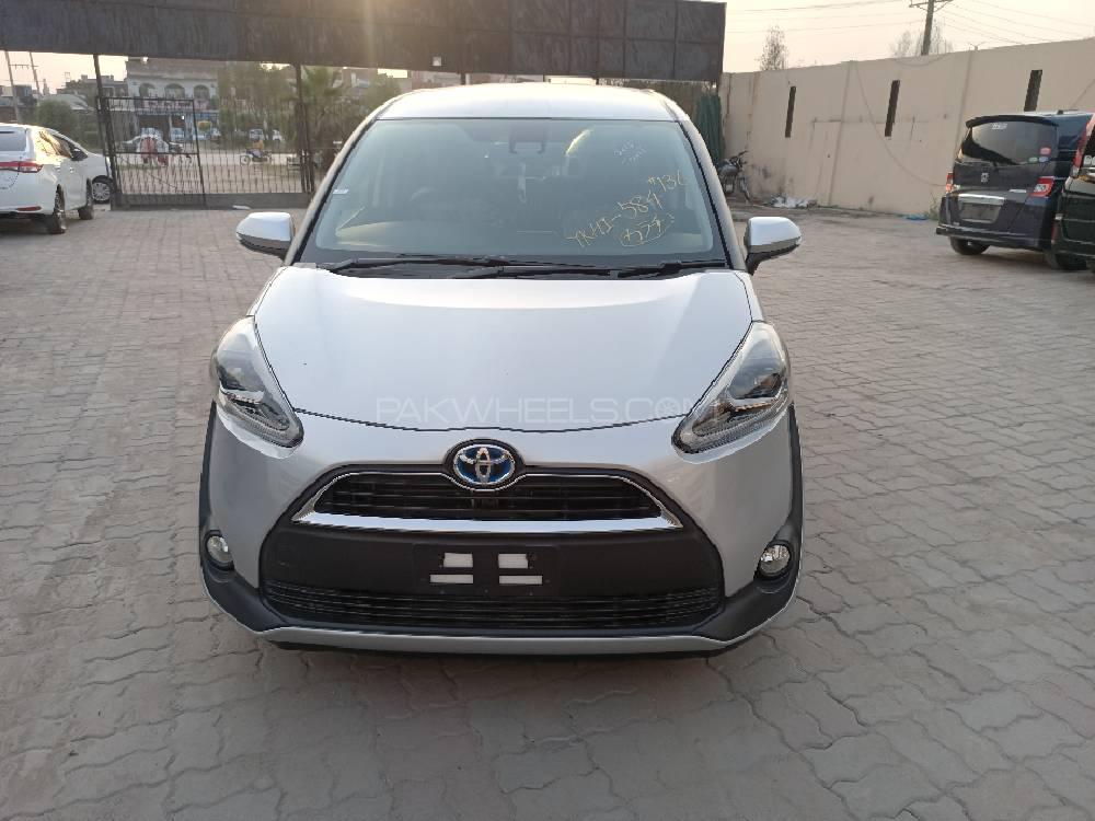 Toyota Sienta 2015 for Sale in Gujranwala Image-1