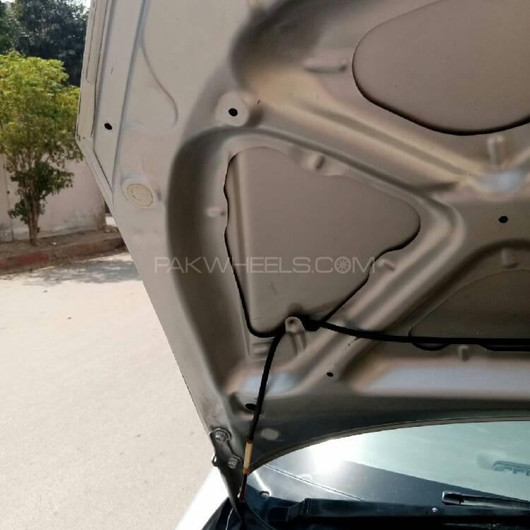 Toyota Platz 2004 for Sale in Karachi Toyota Platz 2004 for Sale in Karachi Image-18