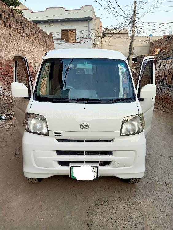 Daihatsu hijet 2018