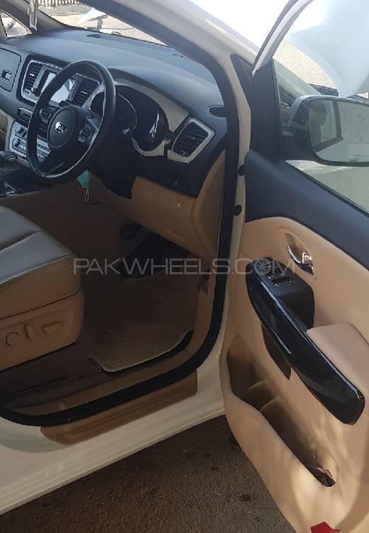 KIA Carnival 2020 for Sale in Karachi KIA Carnival 2020 for Sale in Karachi Image-13