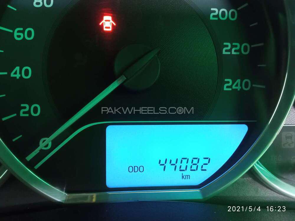 Toyota Corolla 2018 for Sale in Lahore Toyota Corolla 2018 for Sale in Lahore Image-7